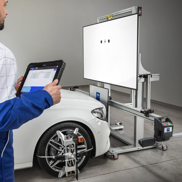 Strumenti di diagnosi multimarca e calibrazione ADAS